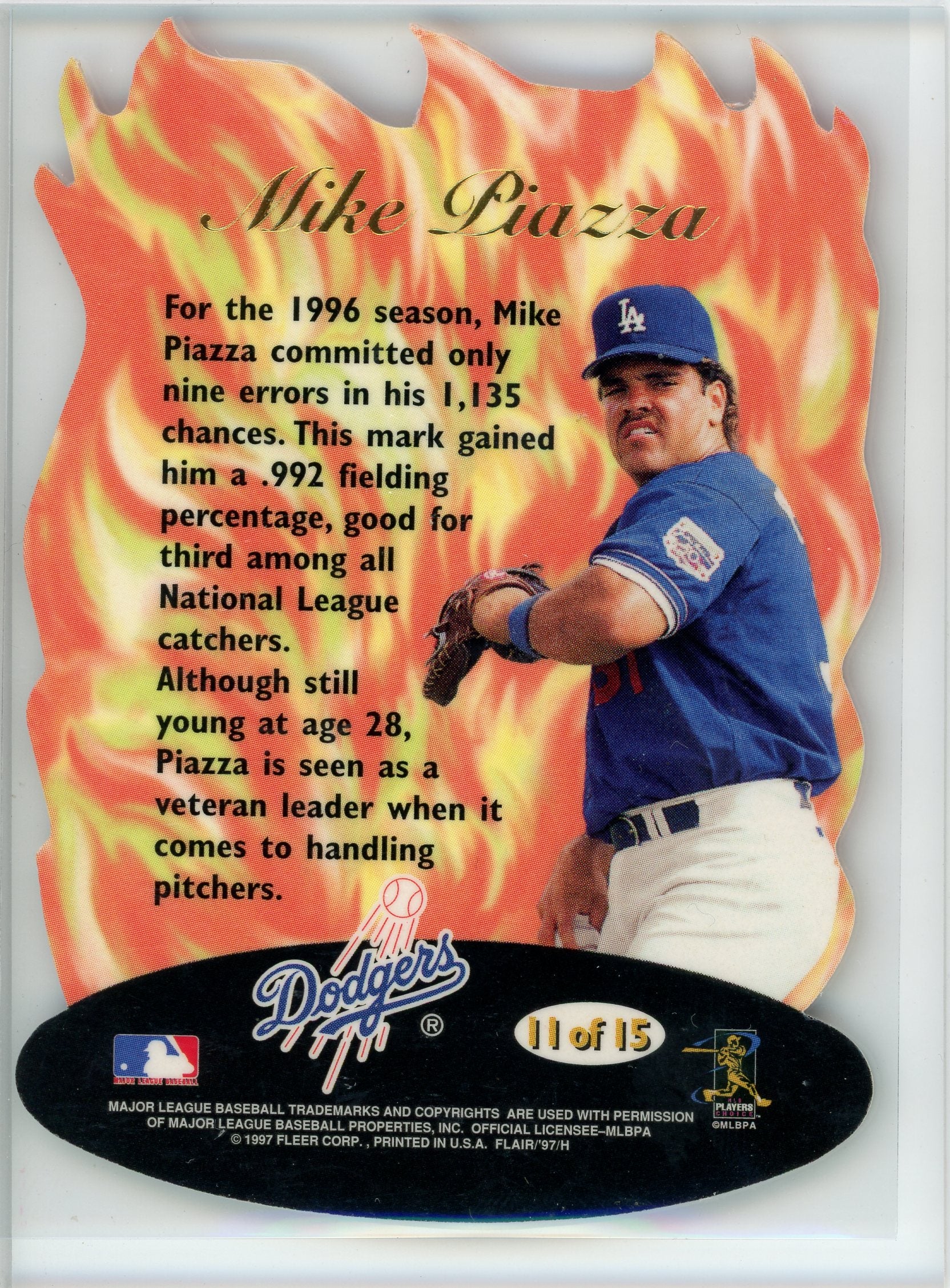 1997 Flair Showcase #11 Mike Piazza Hot Gloves