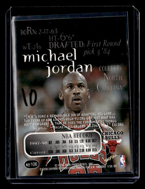 1998-99 SkyBox Thunder #106 Michael Jordan Rave #/150