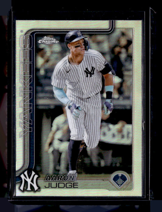 2025 Topps Chrome #99 Aaron Judge Refractors