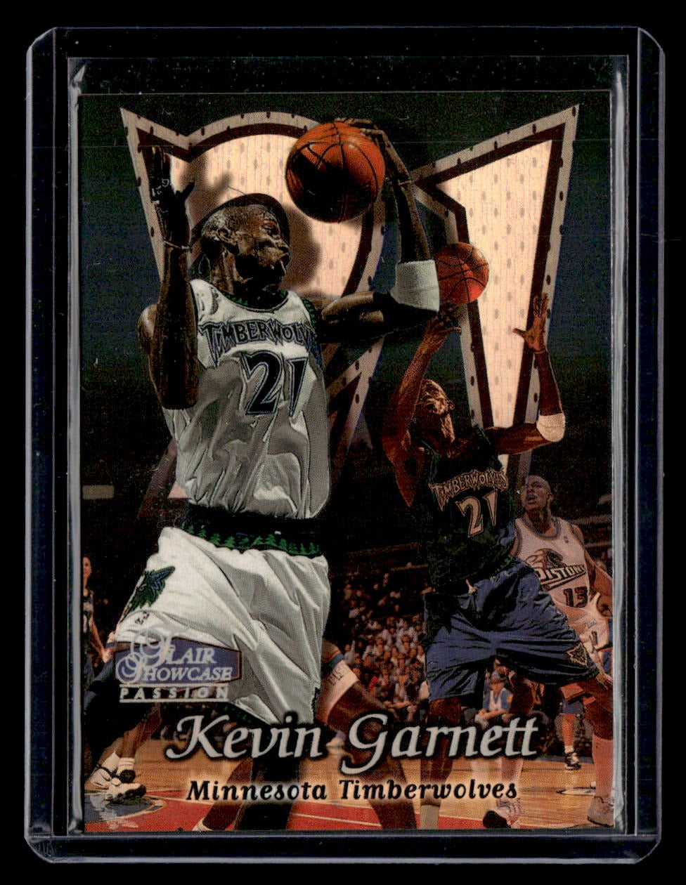 1998-99 Flair Showcase #4 Kevin Garnett Flair Showcase Row 2 — front