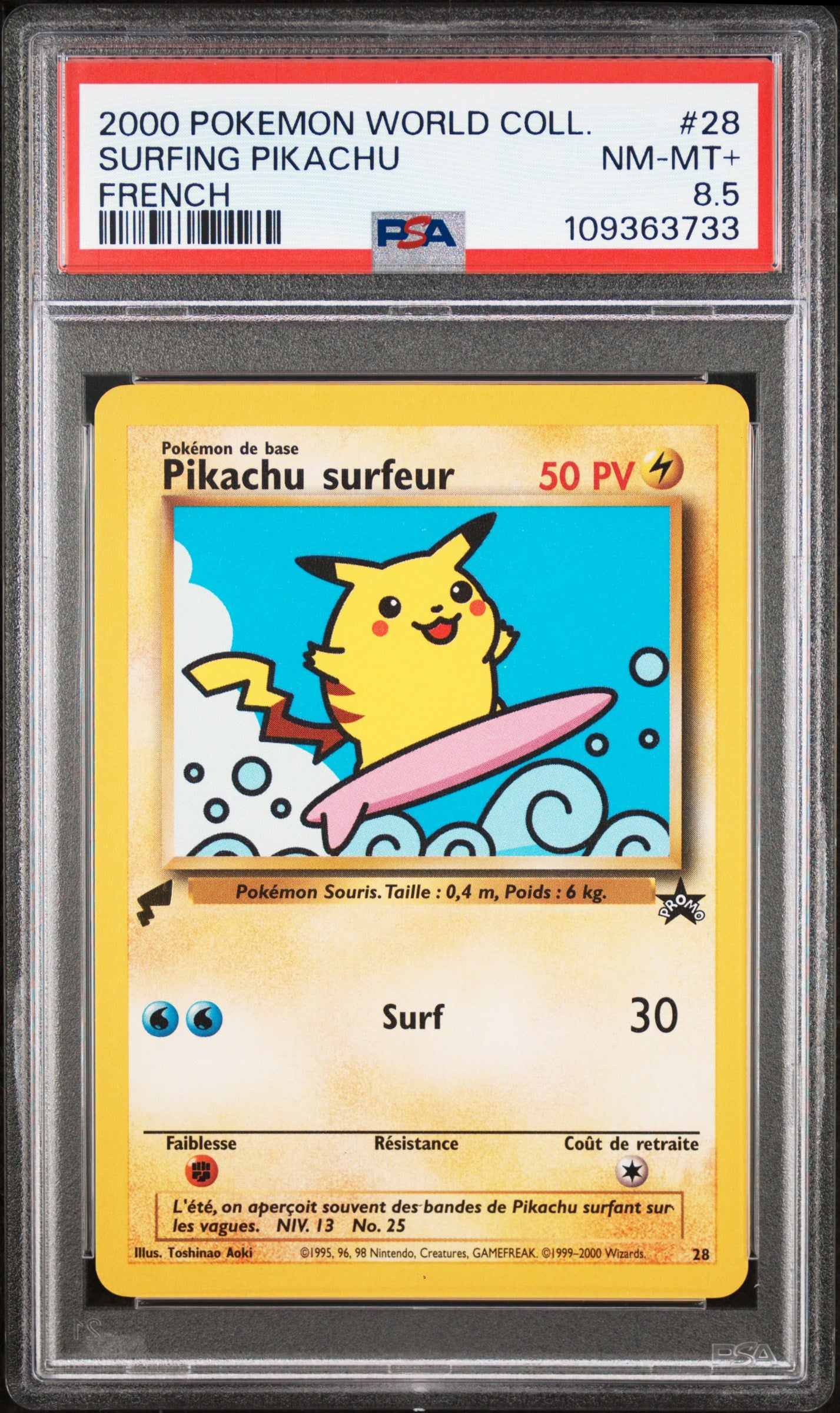 2000 POKEMON PIKACHU WORLD COLLECTION SURFING PIKACHU #28 FRENCH PSA 8