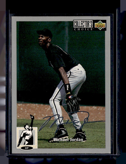 1994-95 Collector's Choice,1994-95 Collector's Choice,Michael Jordan - 23,Silver Signature